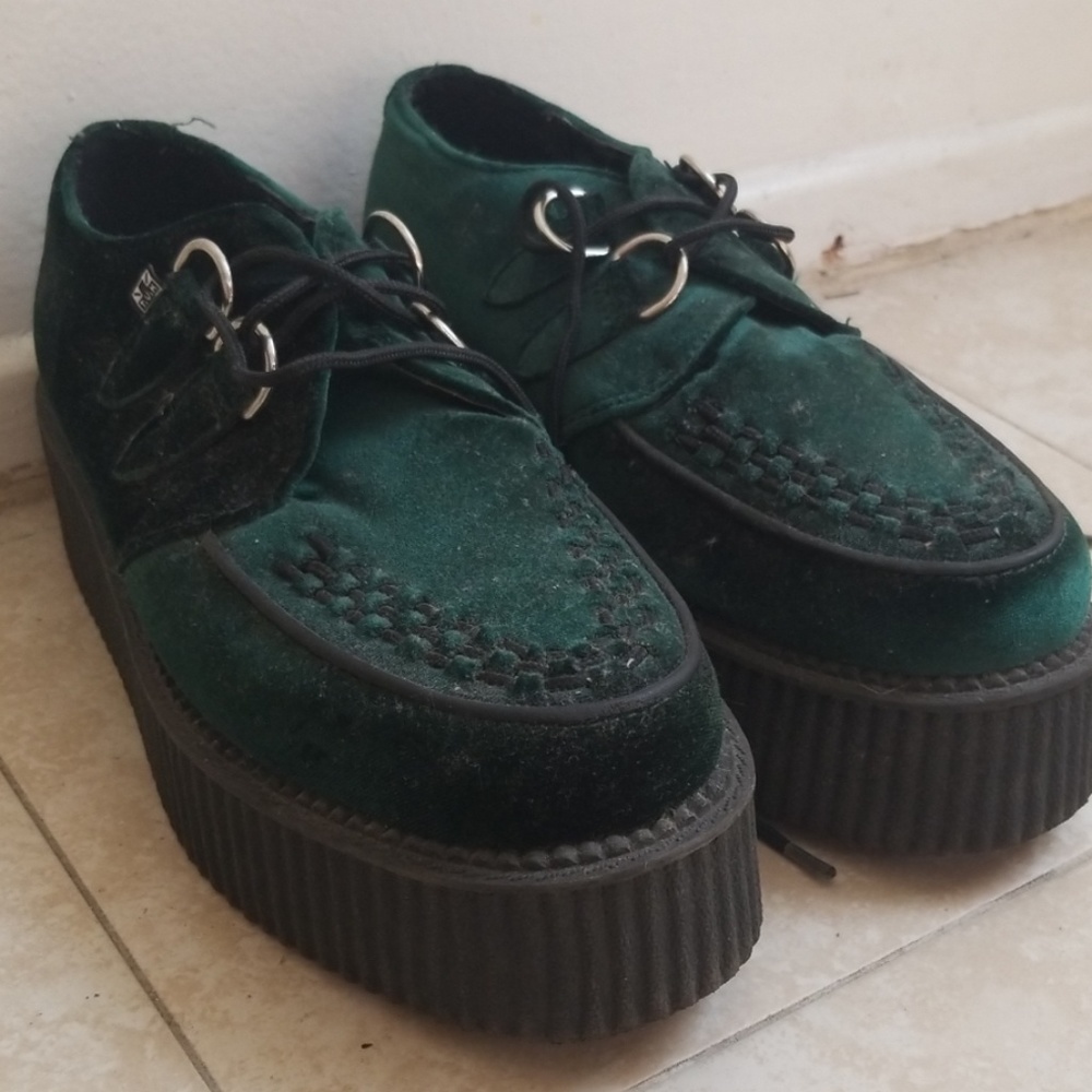 Velvet creepers